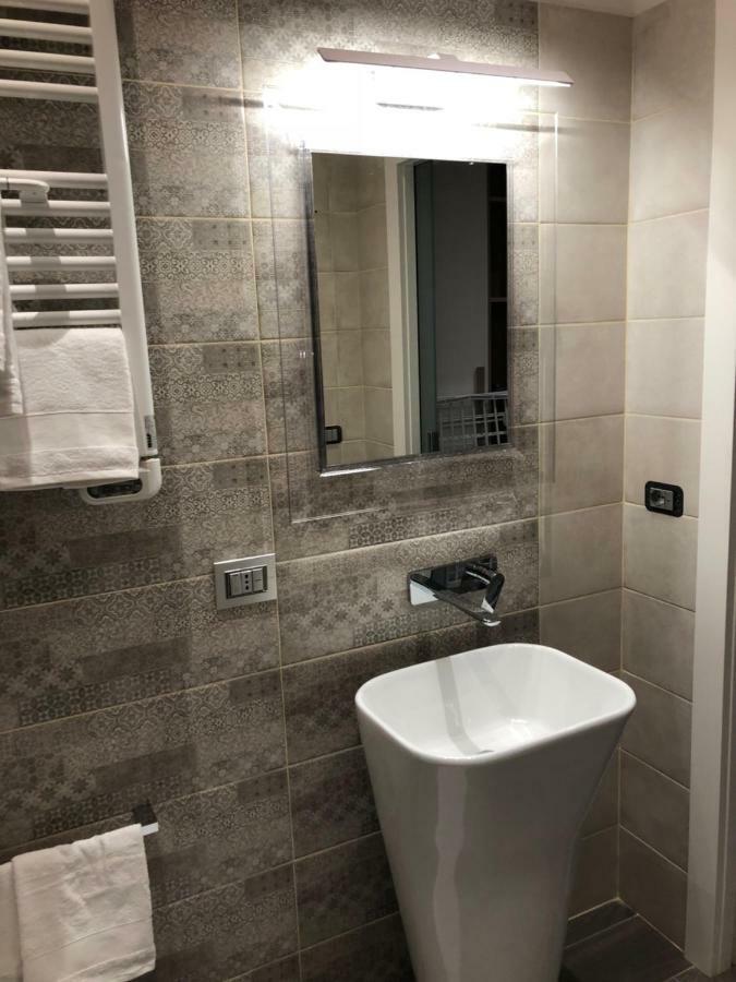 ANDREA LUXURY APARTMENTS Strada Maggiore Studio 1 Bologna Esterno foto