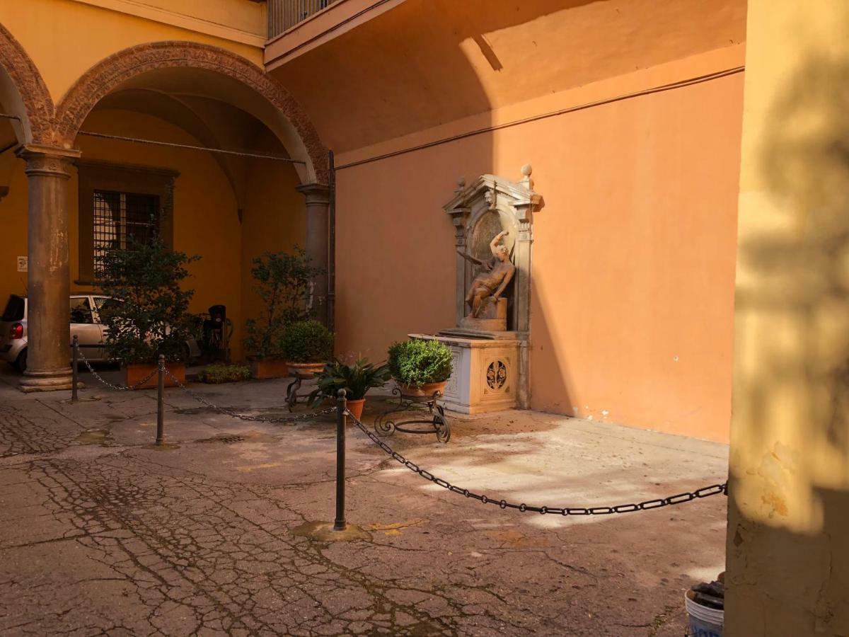 ANDREA LUXURY APARTMENTS Strada Maggiore Studio 1 Bologna Esterno foto