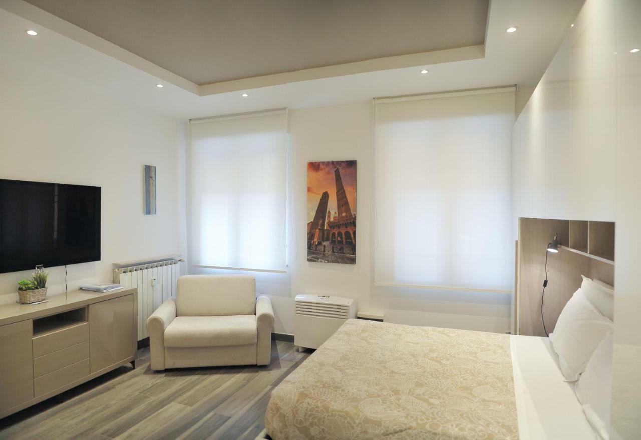 ANDREA LUXURY APARTMENTS Strada Maggiore Studio 1 Bologna Esterno foto