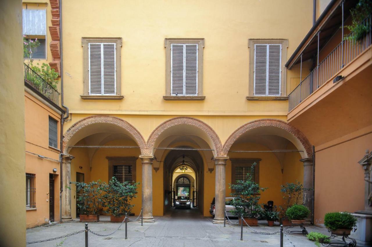 ANDREA LUXURY APARTMENTS Strada Maggiore Studio 1 Bologna Esterno foto