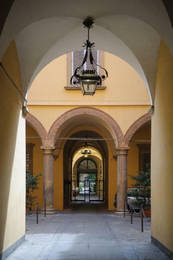 ANDREA LUXURY APARTMENTS Strada Maggiore Studio 1 Bologna Esterno foto