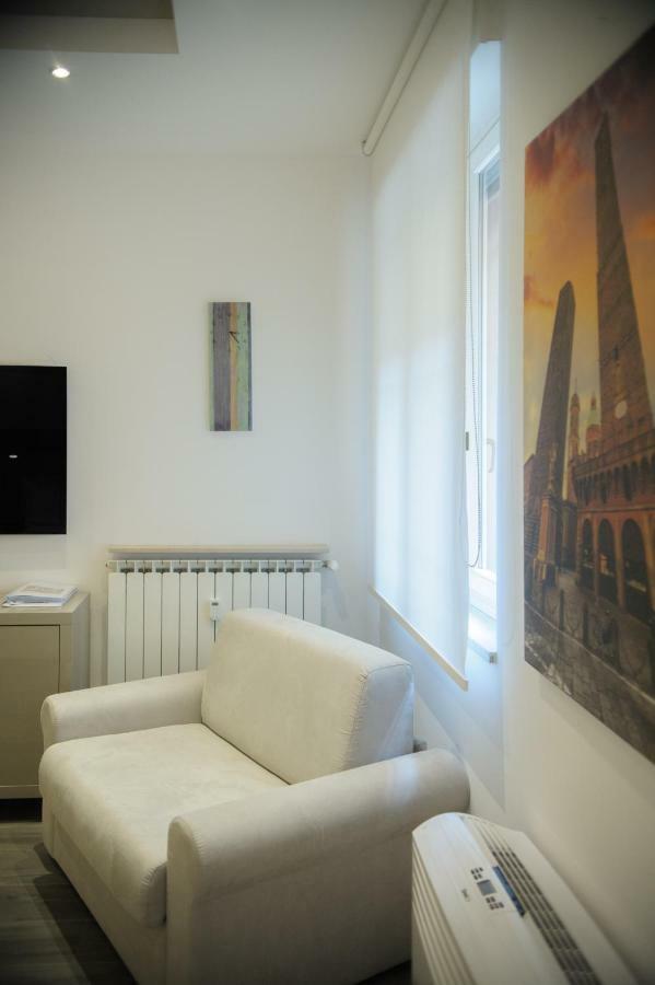 ANDREA LUXURY APARTMENTS Strada Maggiore Studio 1 Bologna Esterno foto