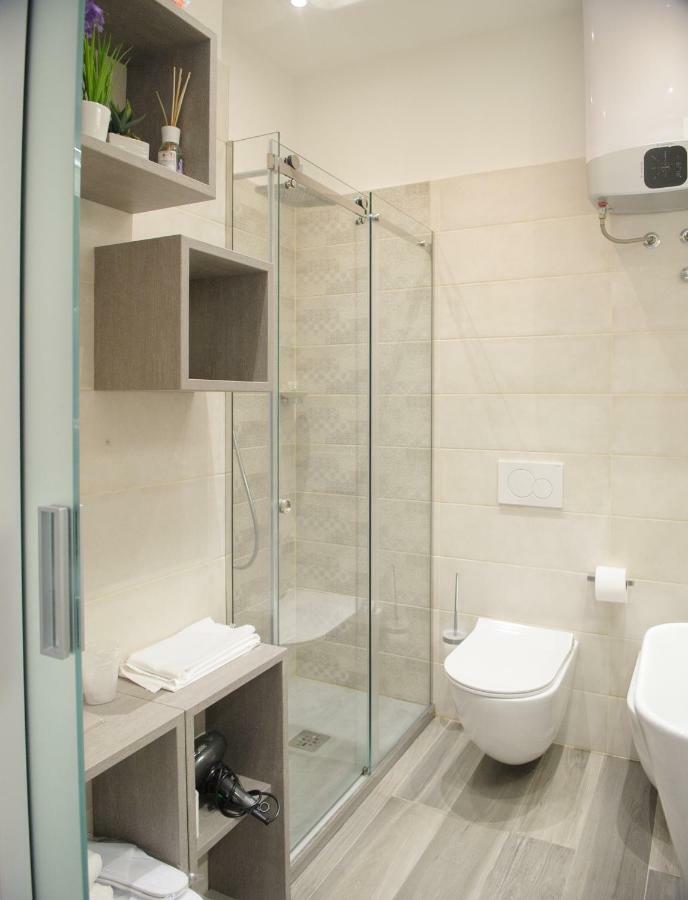 ANDREA LUXURY APARTMENTS Strada Maggiore Studio 1 Bologna Esterno foto