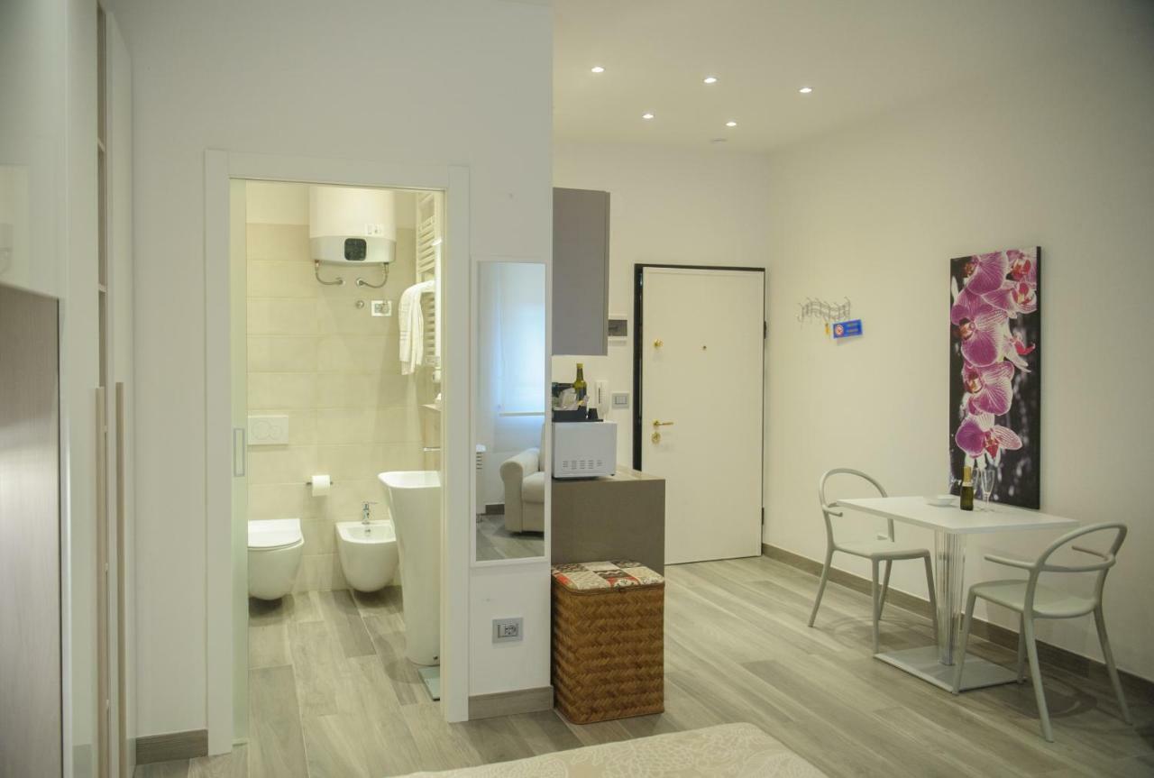 ANDREA LUXURY APARTMENTS Strada Maggiore Studio 1 Bologna Esterno foto