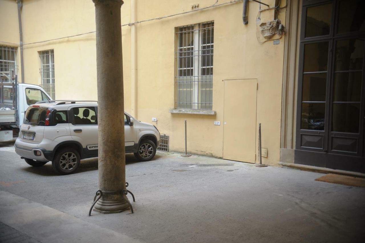 ANDREA LUXURY APARTMENTS Strada Maggiore Studio 1 Bologna Esterno foto
